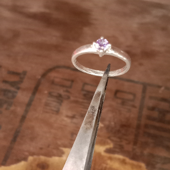 Jewellers shop-https://media.vyaparify.com/vcards/products/132953/product_1738827494_67a466e6357ef.png Image