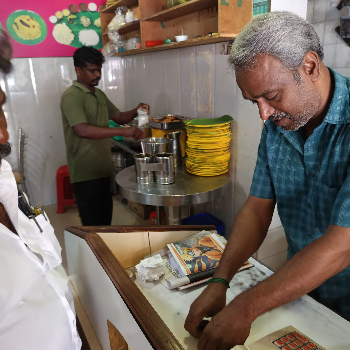 Meals and tiffin-https://media.vyaparify.com/vcards/products/133402/product_1738915058_67a5bcf243eea.png Image