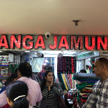 Garment-https://media.vyaparify.com/vcards/products/137651/product_1739189133_67a9eb8d5e9d2.png Image