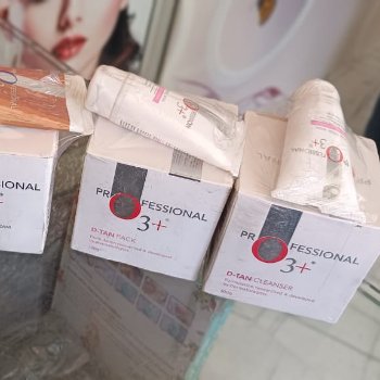 Facial kit-https://media.vyaparify.com/vcards/products/137698/product_1739193192_67a9fb6856187.png Image