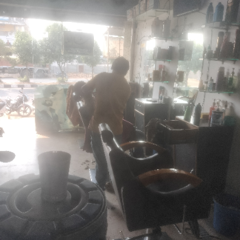 Look mens parlour-https://media.vyaparify.com/vcards/products/138080/product_1739249152_67aad60004658.png Image