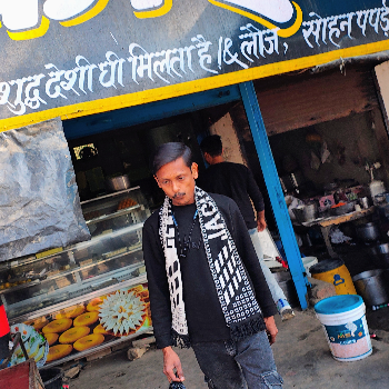 Samosha-https://media.vyaparify.com/vcards/products/138081/product_1739249193_67aad6295622b.png Image