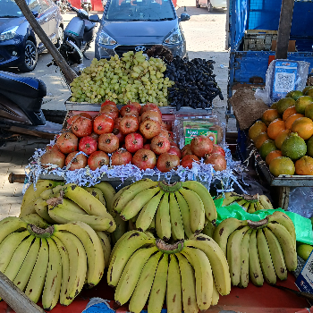 Apple-https://media.vyaparify.com/vcards/products/138083/product_1739249260_67aad66cbb625.png Image