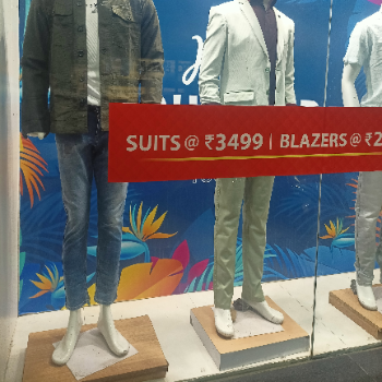 Apparels-https://media.vyaparify.com/vcards/products/139144/product_1739367695_67aca50fdd928.png Image