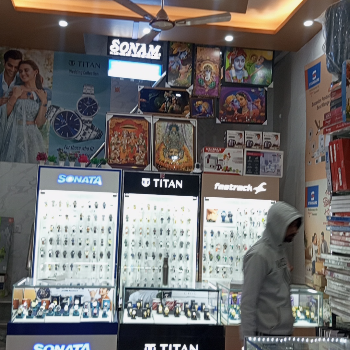 Watch-https://media.vyaparify.com/vcards/products/144314/product_1739866573_67b441cd53586.png Image