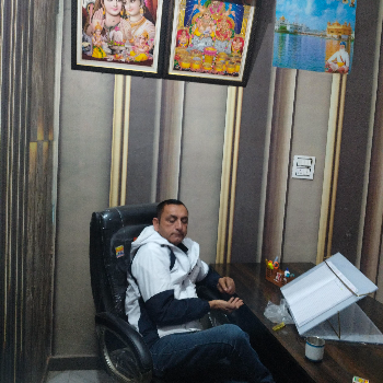 Finance-https://media.vyaparify.com/vcards/products/144351/product_1739871066_67b4535a6957c.png Image