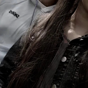 Garments-https://media.vyaparify.com/vcards/products/144803/product_1739958412_67b5a88cd7650.png Image