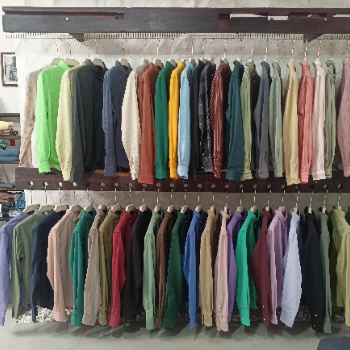 APPARELS-https://media.vyaparify.com/vcards/products/145676/product_1740033418_67b6cd8a6907f.png Image