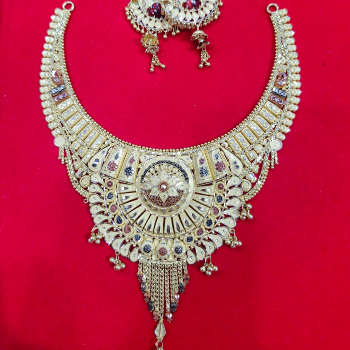 Gale ka har-https://media.vyaparify.com/vcards/products/146585/product_1740120610_67b822220d44c.png Image