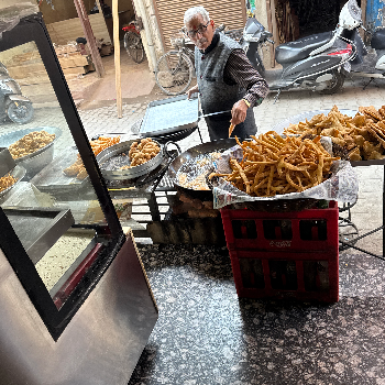 shree niwas sweet shops-https://media.vyaparify.com/vcards/products/146987/product_1740134635_67b858ebe0e17.png Image