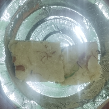 Sweet-https://media.vyaparify.com/vcards/products/147010/product_1740135774_67b85d5edcee0.png Image