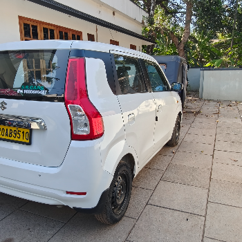 SR CARS-https://media.vyaparify.com/vcards/products/147195/product_1740147323_67b88a7b59afa.png Image