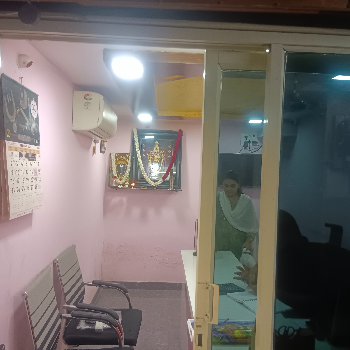 Gold works-https://media.vyaparify.com/vcards/products/152052/product_1740723589_67c155850a226.png Image