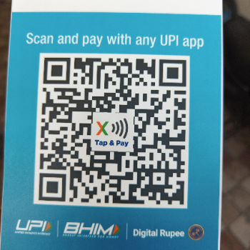 Clothes-https://media.vyaparify.com/vcards/products/154756/product_1740990154_67c566ca37d45.png Image