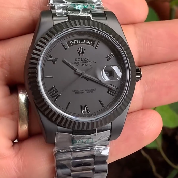 Watch-https://media.vyaparify.com/vcards/products/154882/product_1741001189_67c591e5314f2.png Image