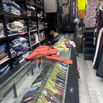 Garments shop-https://media.vyaparify.com/vcards/products/155009/product_1741071255_67c6a397cbc09.png Image