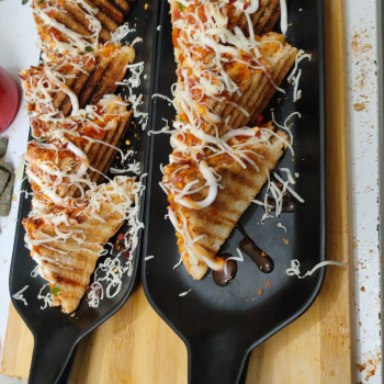 Food-https://media.vyaparify.com/vcards/products/155049/product_1741072689_67c6a9317c77e.png Image