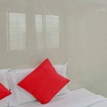  Single room AMMAYI AND SIVA SAKTHI GROUP OF HOTELS 208 THINDIVANAM ROAD, TIRUVANNAMALAI, Tamil Nadu, 606601