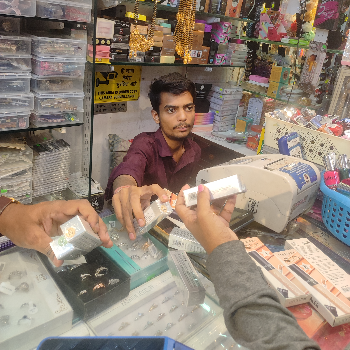 Bangles shop-https://media.vyaparify.com/vcards/products/156486/product_1741172701_67c82fdd7c625.png Image