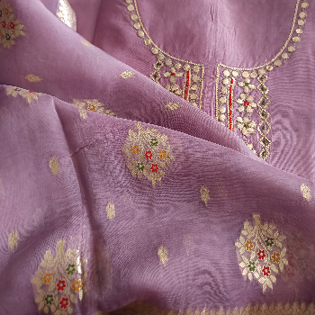 Ethnic Heavy work Unstitched Suits-https://media.vyaparify.com/vcards/products/156877/product_1741246462_67c94ffe83c2b.png Image