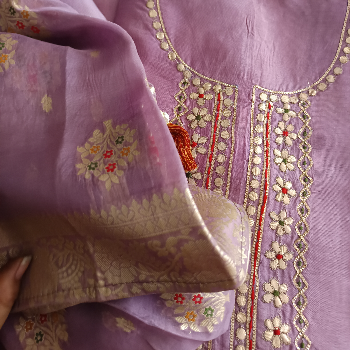 Ethnic Heavy work Unstitched Suits-https://media.vyaparify.com/vcards/products/156878/product_1741246462_67c94ffe8ec6a.png Image