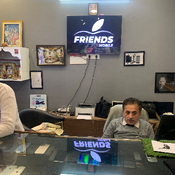 Friends mobile-https://media.vyaparify.com/vcards/products/157058/product_1741254148_67c96e0420deb.png Image