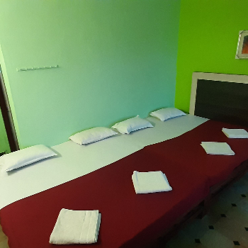 4 Bed A/C Room-https://media.vyaparify.com/vcards/products/157535/product_1741326289_67ca87d185b7b.png Image