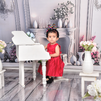kids photography-https://media.vyaparify.com/vcards/products/160768/product_1741439886_67cc438ede670.png Image