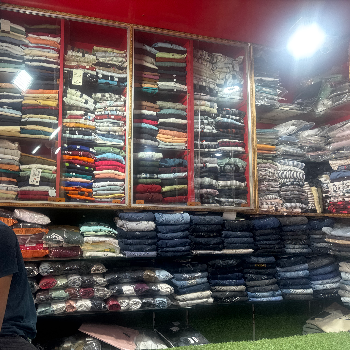 Cloth-https://media.vyaparify.com/vcards/products/162201/product_1741675019_67cfda0b7ea59.png Image