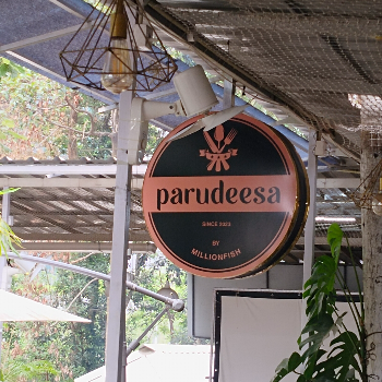 Food-https://media.vyaparify.com/vcards/products/162263/product_1741677500_67cfe3bc7f433.png Image