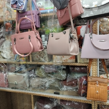 Purs-https://media.vyaparify.com/vcards/products/163506/product_1741847078_67d27a26c0d2f.png Image