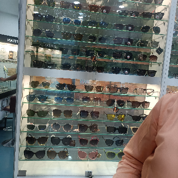 Rayban google-https://media.vyaparify.com/vcards/products/163944/product_1741870881_67d2d721181f5.png Image