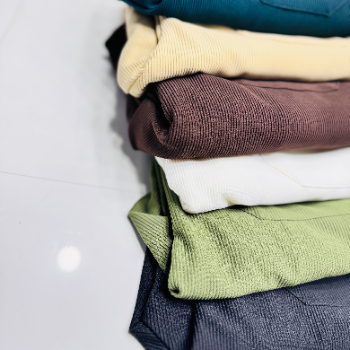 Jeans-https://media.vyaparify.com/vcards/products/168461/product_1742291803_67d9435b72e8f.png Image