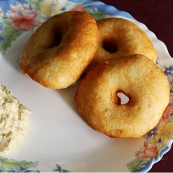 MEDU VADA-https://media.vyaparify.com/vcards/products/168661/product_1742304214_67d973d65cd02.png Image