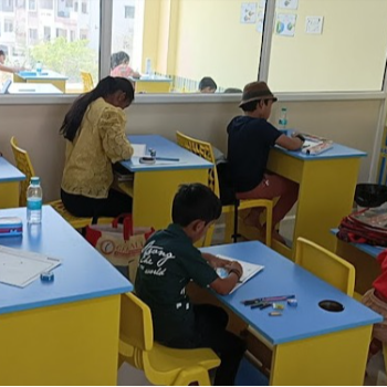 Art Class-https://media.vyaparify.com/vcards/products/168800/product_1742361763_67da54a3a8b9e.png Image