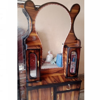 DRESSING TABLE WITH STORGAE STOOL-https://media.vyaparify.com/vcards/products/170047/product_1742464337_67dbe551a88e7.png Image
