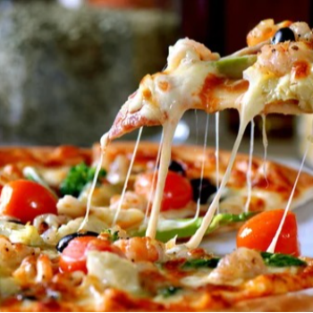 VEG PIZZA-https://media.vyaparify.com/vcards/products/170188/product_1742470781_67dbfe7dc8b03.png Image