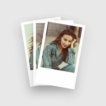 Polarid photos-https://media.vyaparify.com/vcards/products/170657/product_1742558626_67dd55a221916.png Image