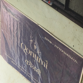 Garments-https://media.vyaparify.com/vcards/products/172028/product_1742812368_67e134d01eee8.png Image