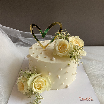  All White Pearl Cake 1.5 Kg NANTE A55 Dayanand Colony Lajpat Nagar 4