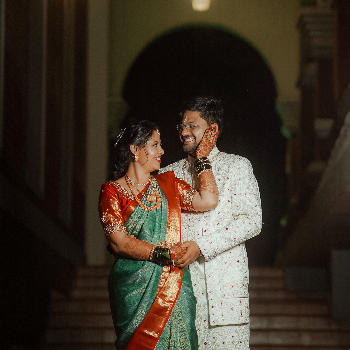 wedding photography-https://media.vyaparify.com/vcards/products/172373/product_1742887293_67e2597d0c27f.png Image