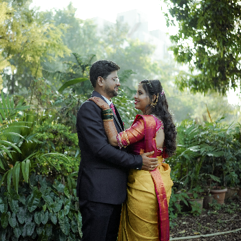 wedding photography-https://media.vyaparify.com/vcards/products/172375/product_1742887293_67e2597d4b6cf.png Image