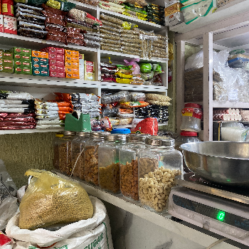 Cashew-https://media.vyaparify.com/vcards/products/172664/product_1742900337_67e28c71947d8.png Image