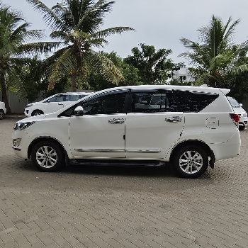  Innova crysta   Per day 2400 Per km.     14 Permit.  1000 Hills.      1000 AJAATH J Alagar Auto  Carrage Veeran  Nagar Kovil Papakudi Near Maharishi School