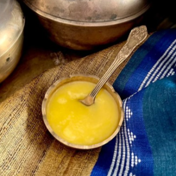 ghee 1kg-https://media.vyaparify.com/vcards/products/174263/product_1743163621_67e690e50cb48.png Image