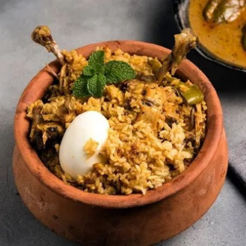  SUNDAY SPECIAL / NAATU KOZHI BRIYANI V 2 KITCHEN VEG NON VEG NO 119 CHAIRMAN DURAISAMY STREET PUDUPETTAI ROAD OPP KVB BANK TIRUPATTUR 635601 635601