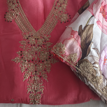 Unstitched Suits Party Wearing-https://media.vyaparify.com/vcards/products/177035/product_1743270724_67e83344b8a59.png Image