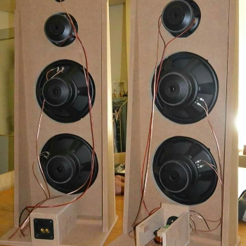 Assemble Speaker Box-https://media.vyaparify.com/vcards/products/177769/product_1743491213_67eb908d0dc05.png Image