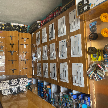 Plywood-https://media.vyaparify.com/vcards/products/177804/product_1743494291_67eb9c938033a.png Image