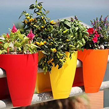Railing Hook Pots-https://media.vyaparify.com/vcards/products/177979/product_1743524043_67ec10cbe9e6f.png Image